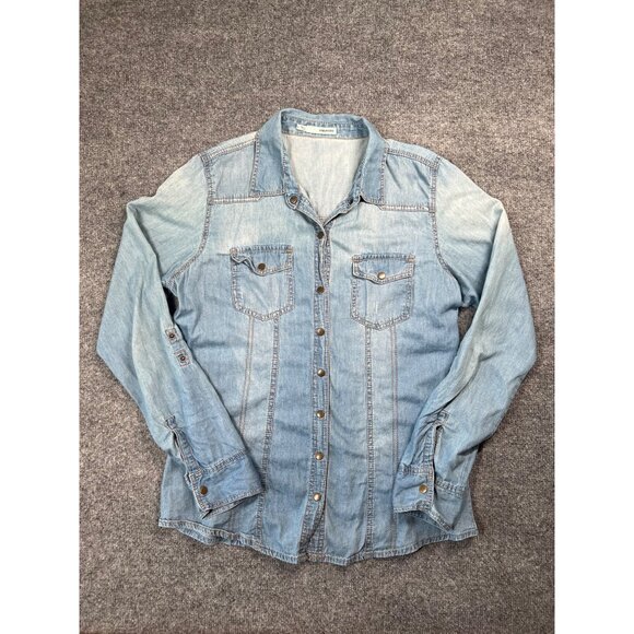 Maurices Women's Light Wash Denim snap Shirt Pockets L cowboycore rodeo cowgirl - Picture 4 of 4